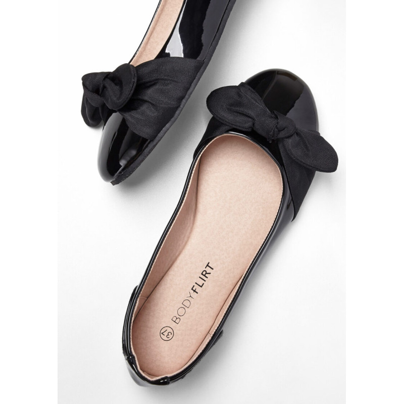 BodyFlirt lakādas melnas laiviņas, izmērs 39